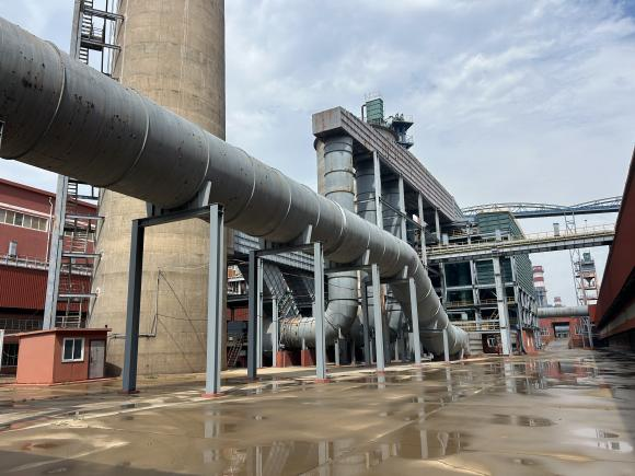 Piping and steel structures at the Yingkou industrial facility documented with handheld LiDAR